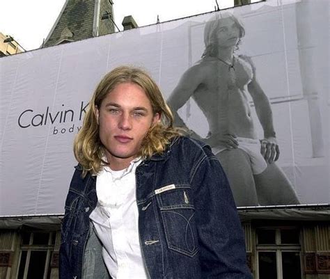 travis fimmel calvin klein ad